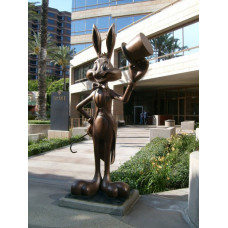 Бронзовая скульптура кролик Бакс Бани